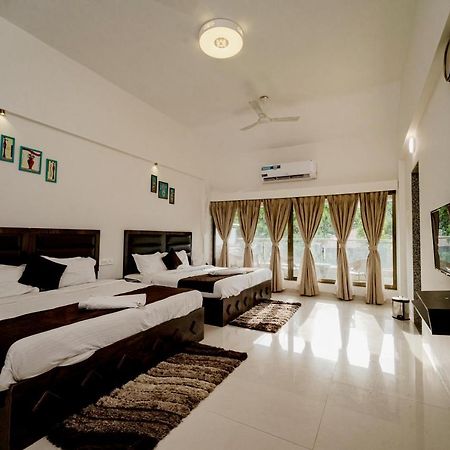 The Retreat-Glasshouse Bungalow Igatpuri Luaran gambar